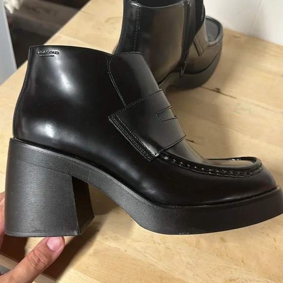 Vagabond Black Ankle Boots - Picture 8 of 15